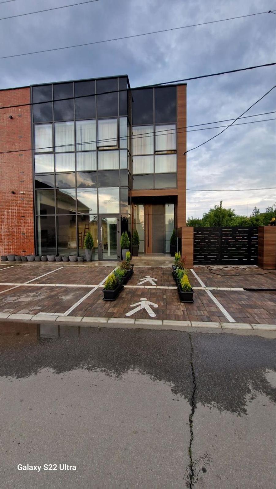 The Boy Next Door Apartment Belgrad Exteriör bild